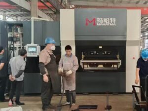 Hydraulic leveling machine