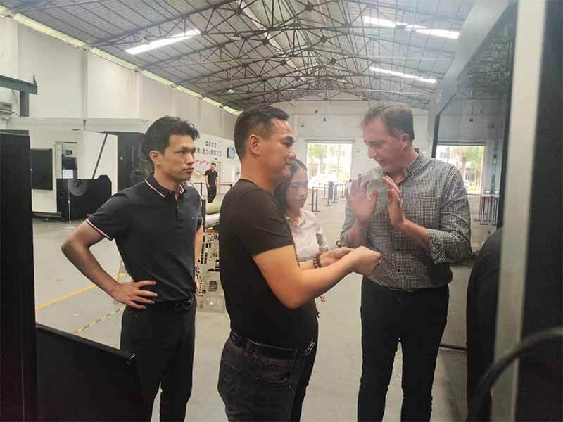 Customer visiting in MAHATMA Showroom.